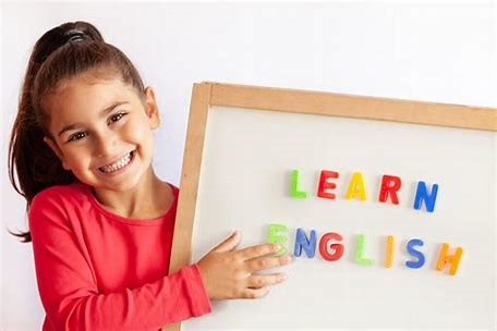 Care sunt competențele în limba engleză ce trebuie atinse de copii pentru nivelul începător A1